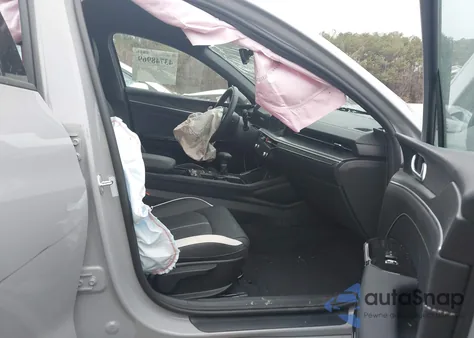 2025 Kia K5 Gt-Line z USA, uszkodzony, nr VIN KNAG64J78S5349460